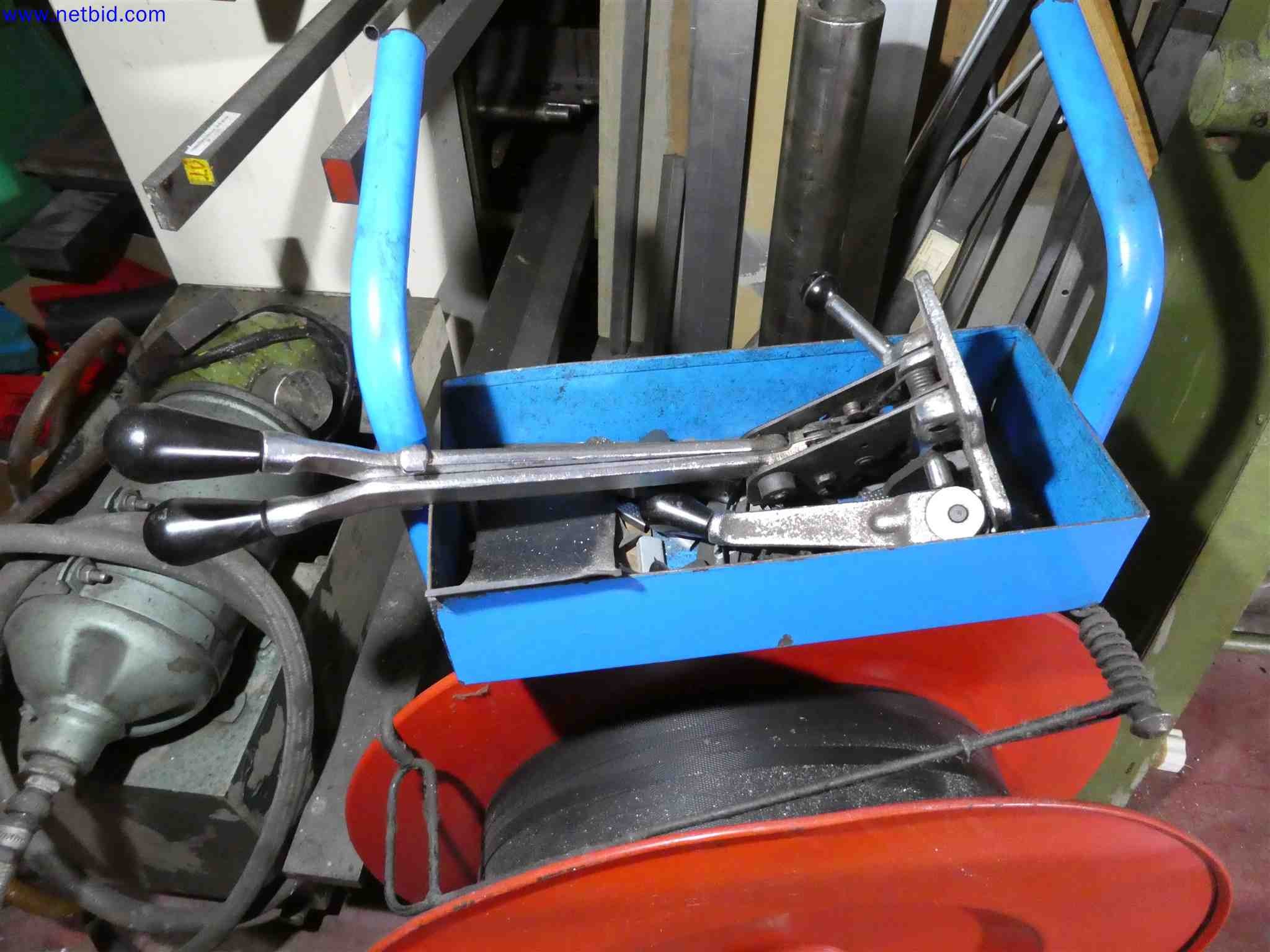 Machines for the production of precise metal components using CNC turning and CNC milling-2