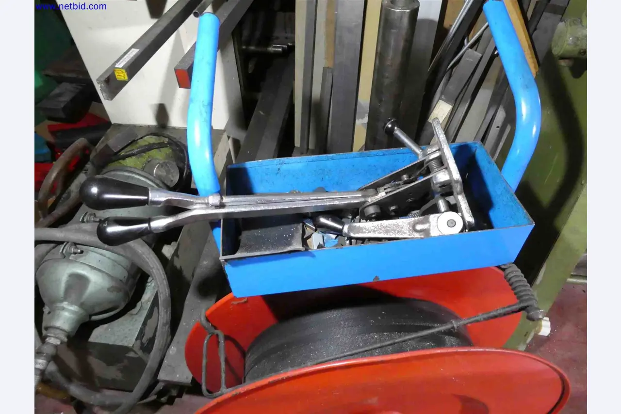 Machines for the production of precise metal components using CNC turning and CNC milling-2