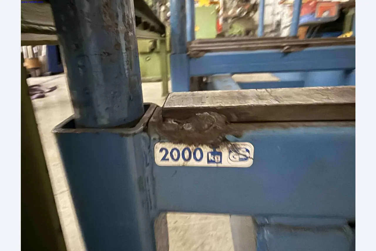 Machines for the production of precise metal components using CNC turning and CNC milling-3