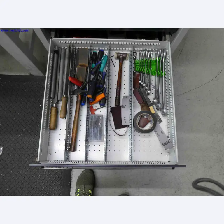 Machines for the production of precise metal components using CNC turning and CNC milling-2