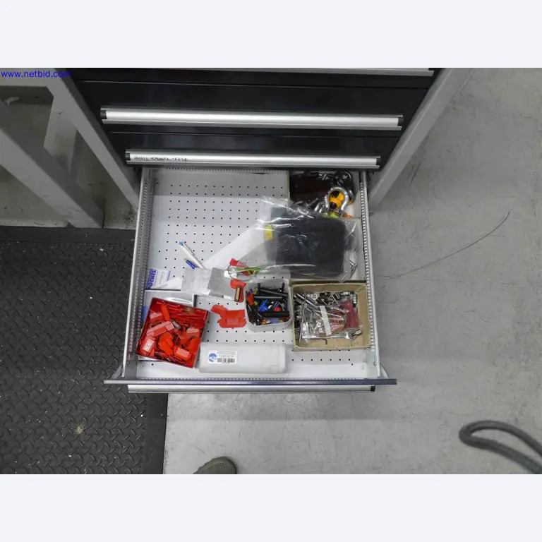 Machines for the production of precise metal components using CNC turning and CNC milling-3