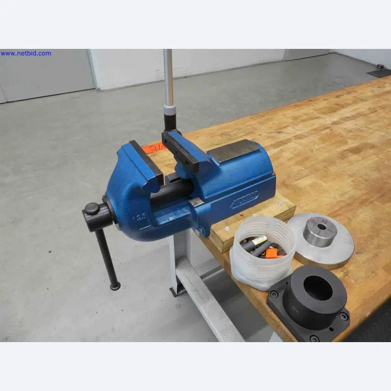 Machines for the production of precise metal components using CNC turning and CNC milling-4