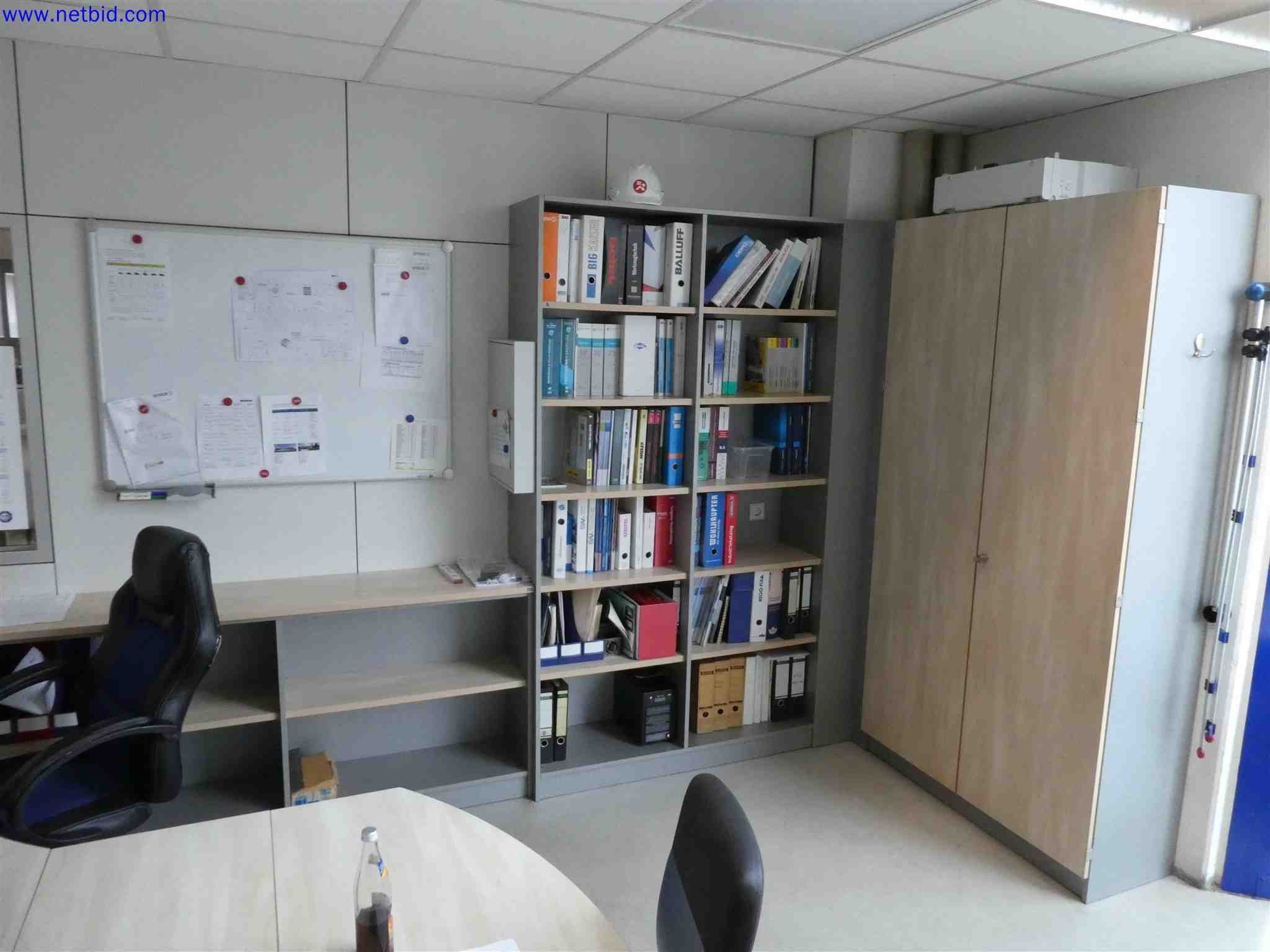 Machines for the production of precise metal components using CNC turning and CNC milling-2