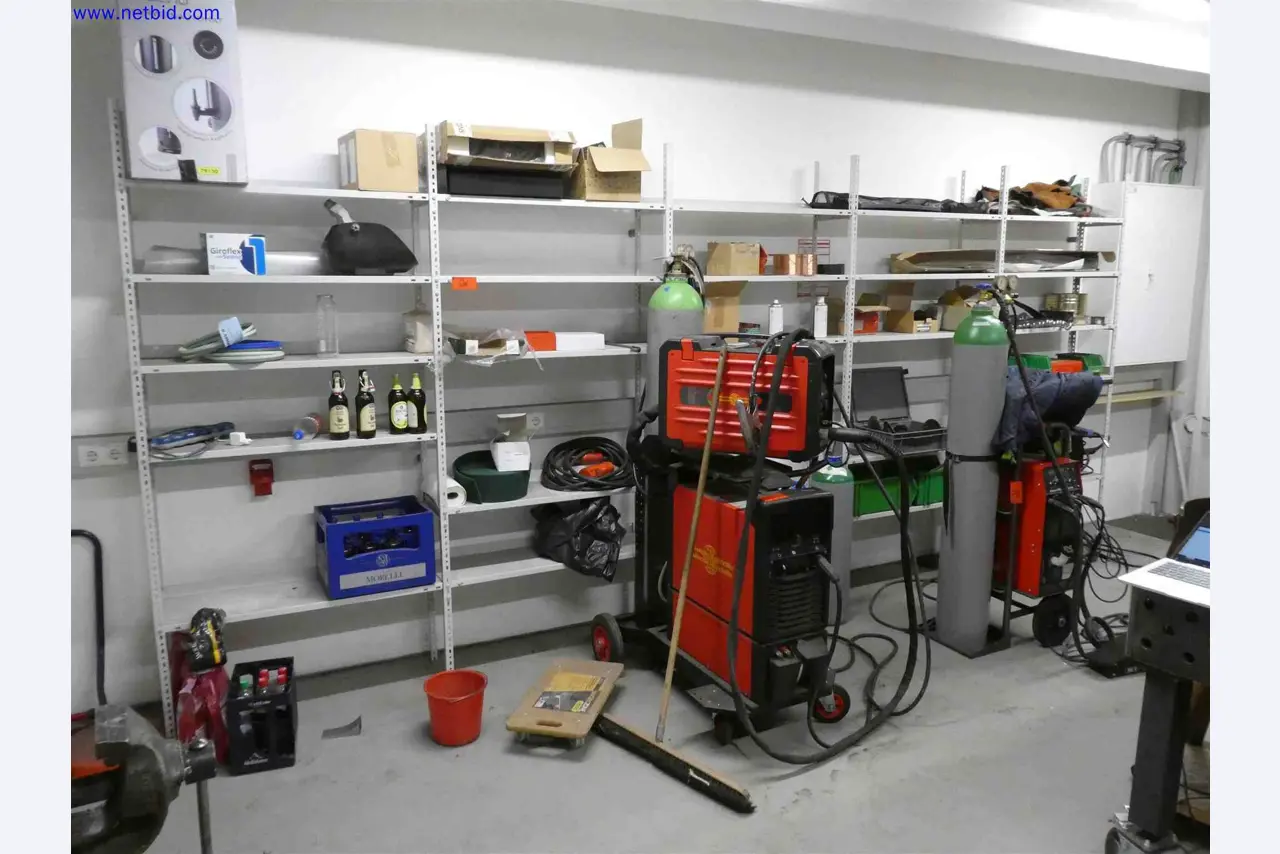 Machines for the production of precise metal components using CNC turning and CNC milling-1