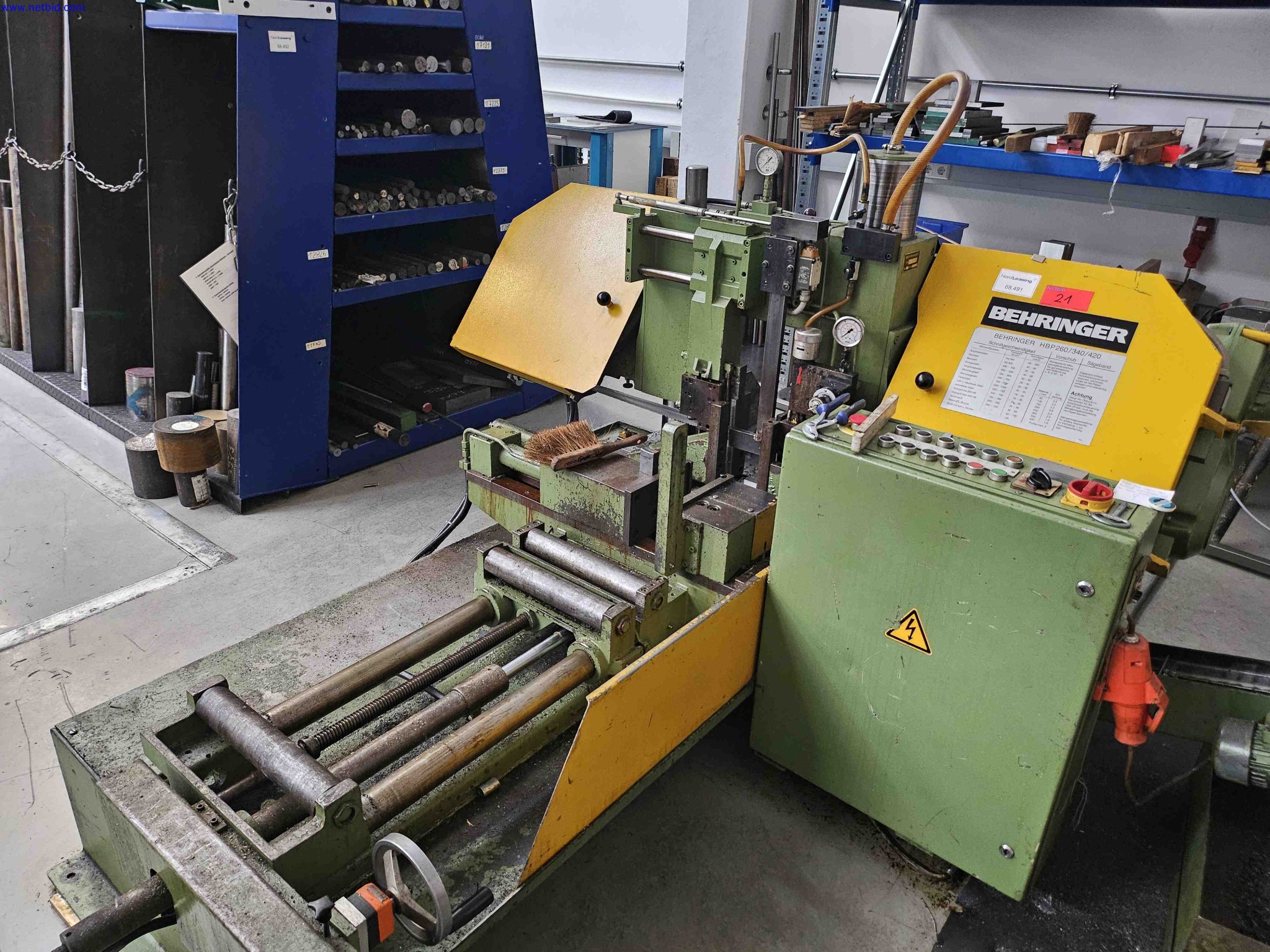 Machines for the production of precise metal components using CNC turning and CNC milling-1