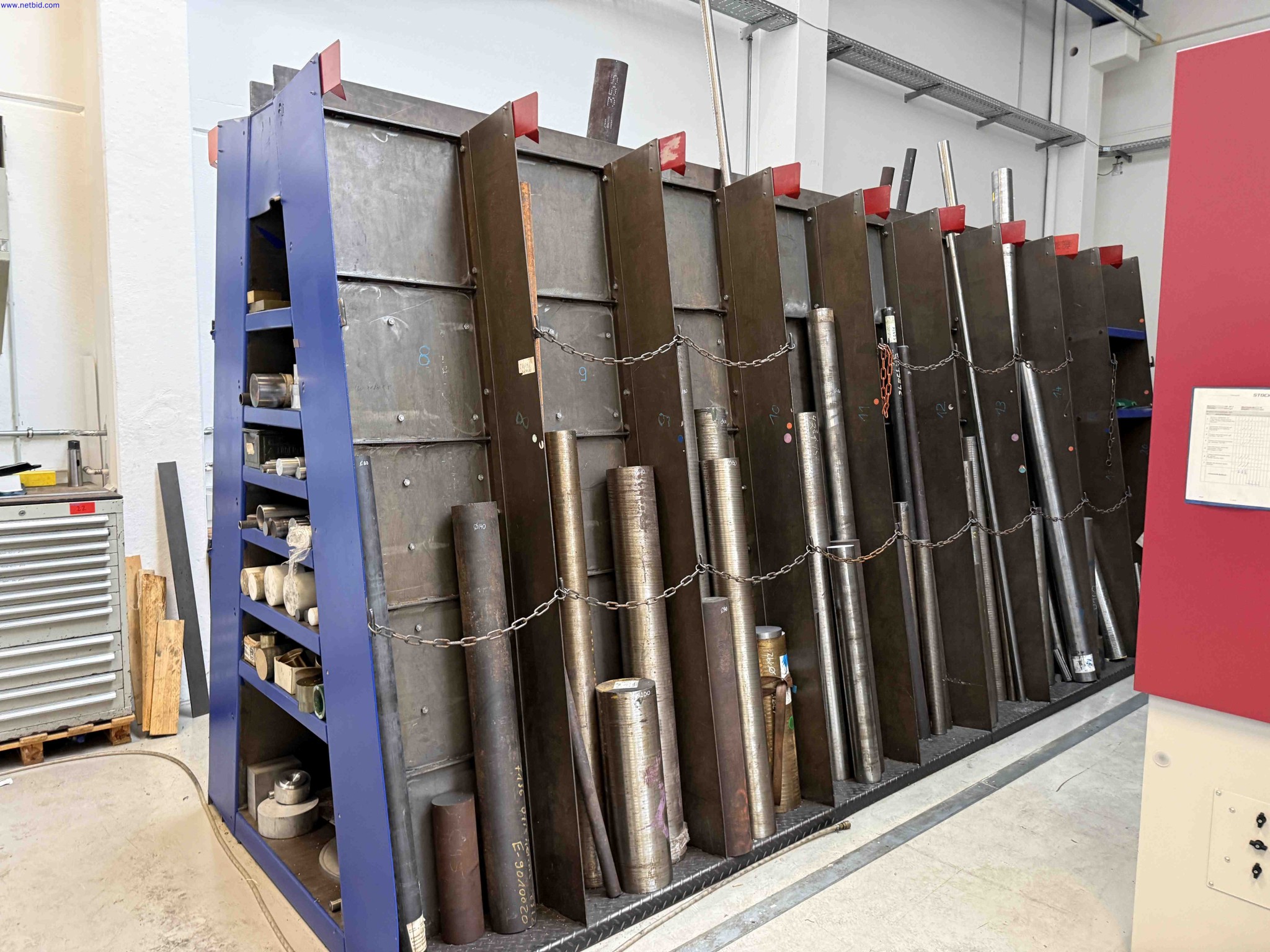 Machines for the production of precise metal components using CNC turning and CNC milling-1