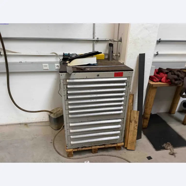 Machines for the production of precise metal components using CNC turning and CNC milling-2