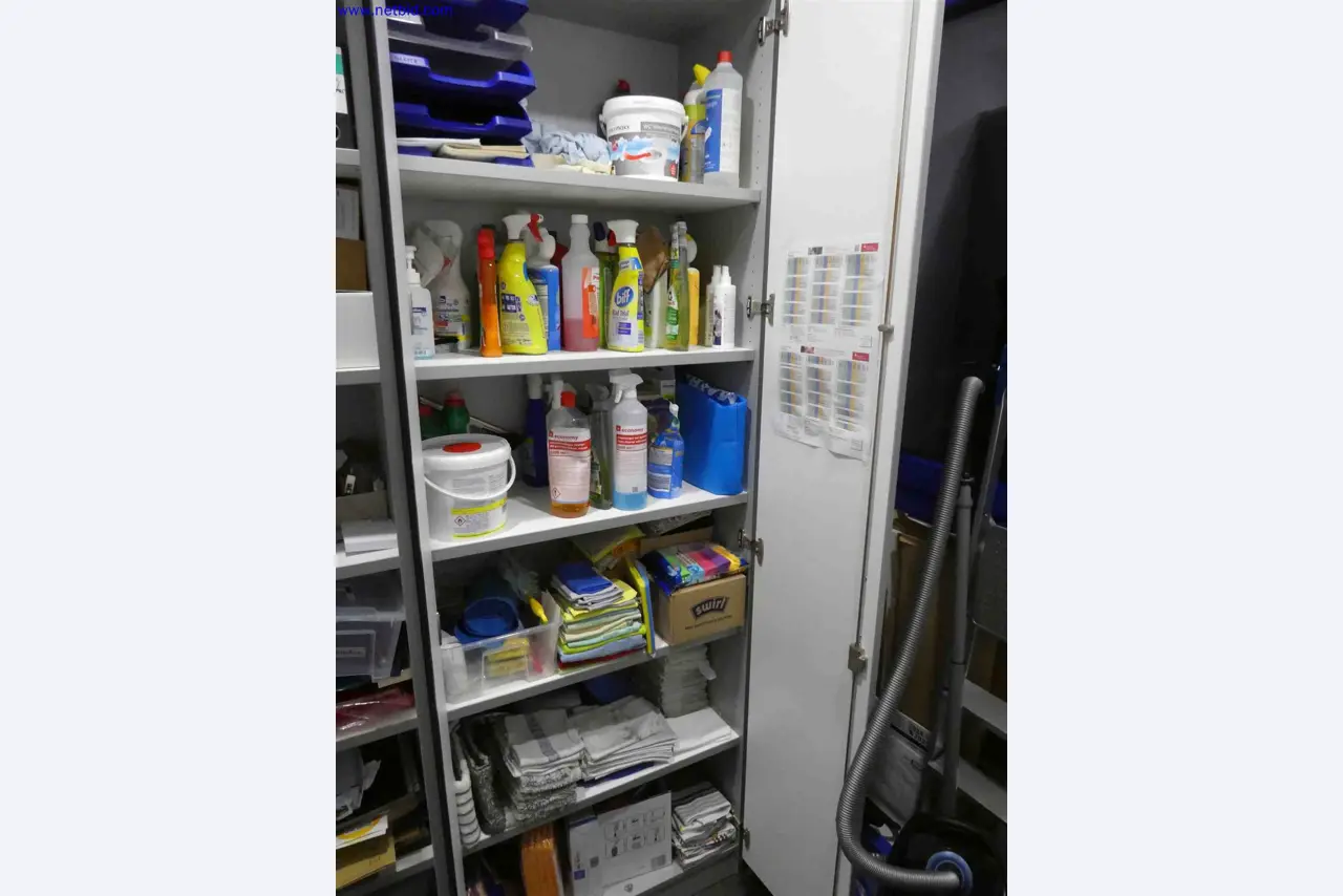 Machines for the production of precise metal components using CNC turning and CNC milling-4