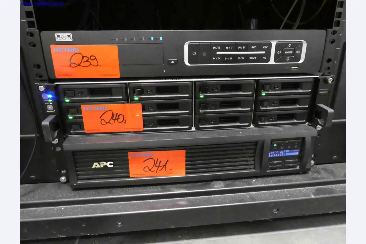 Maschinen zur Herstellung von präzisen Metallbauteilen mittels CNC-Drehen und CNC-Fräsen-1