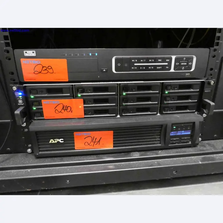 Maschinen zur Herstellung von präzisen Metallbauteilen mittels CNC-Drehen und CNC-Fräsen-1