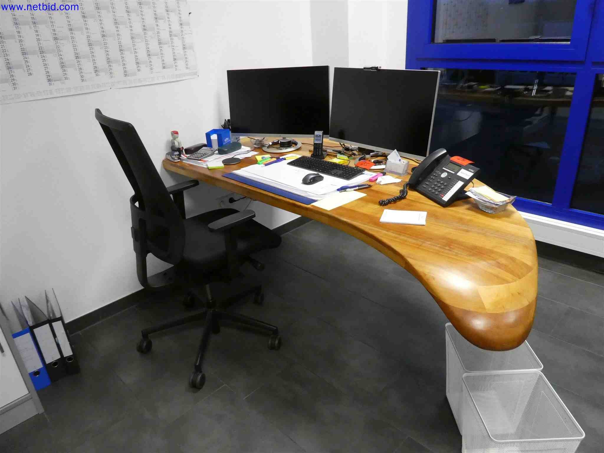 Machines for the production of precise metal components using CNC turning and CNC milling-1