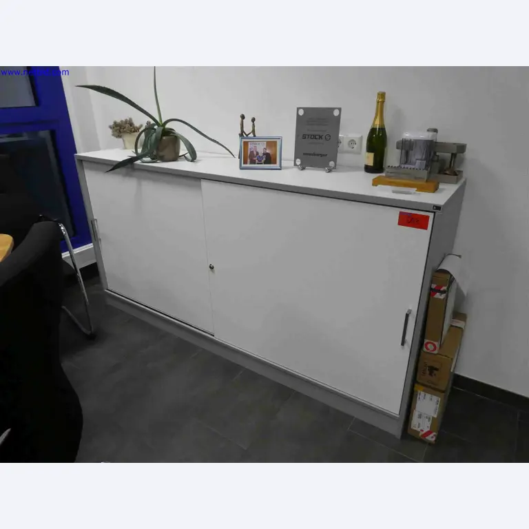 Machines for the production of precise metal components using CNC turning and CNC milling-4