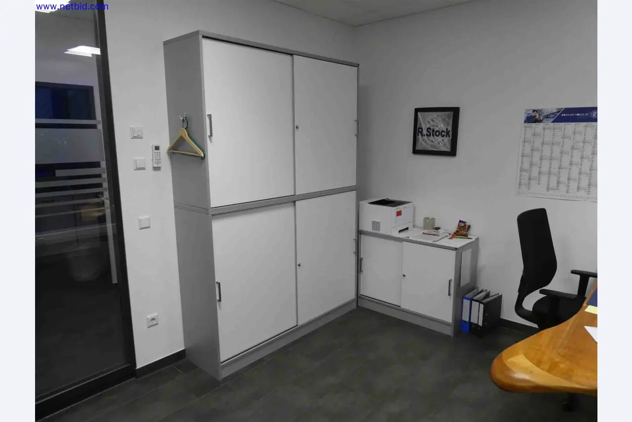 Machines for the production of precise metal components using CNC turning and CNC milling-5