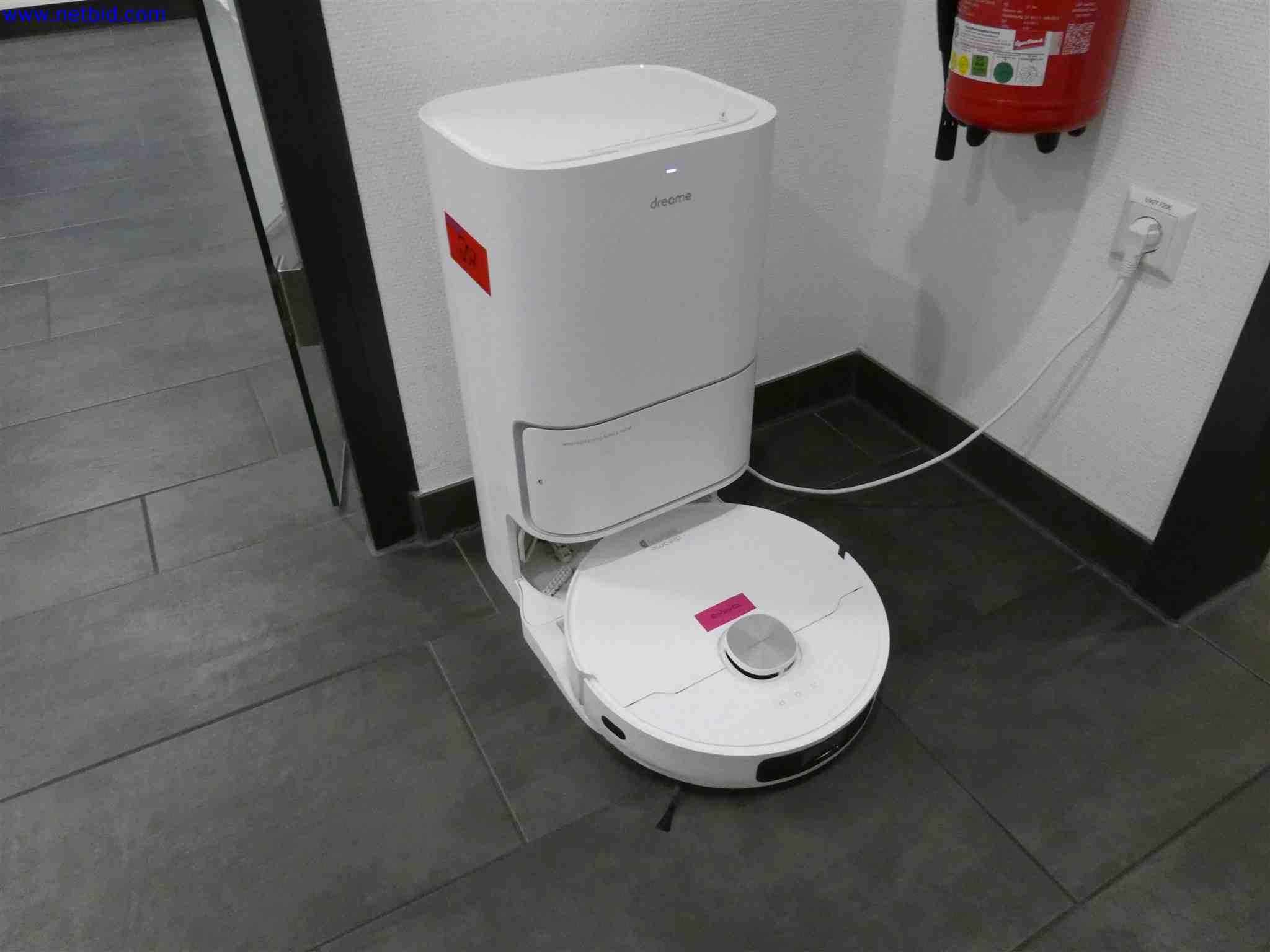 Machines for the production of precise metal components using CNC turning and CNC milling-1