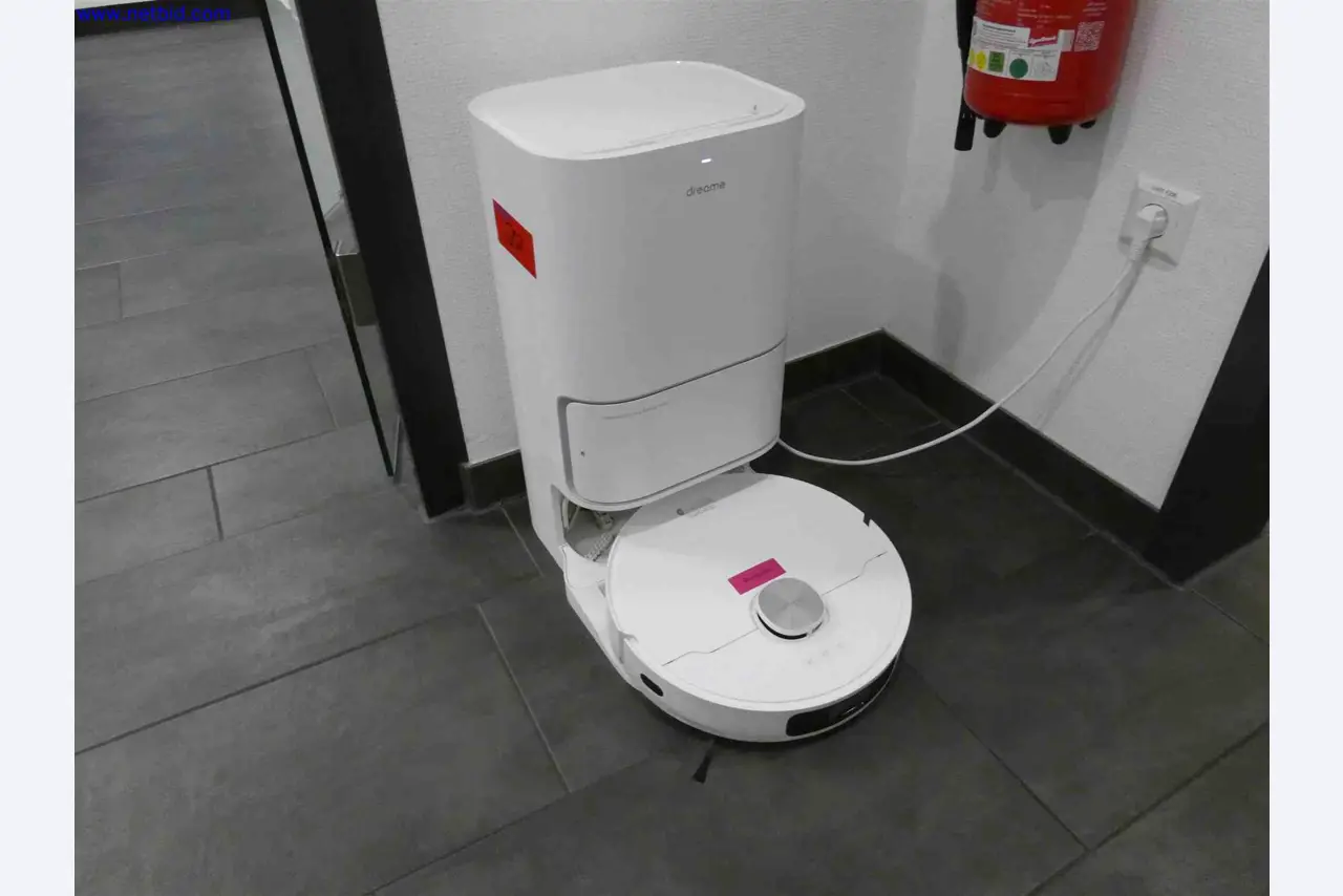 Machines for the production of precise metal components using CNC turning and CNC milling-1