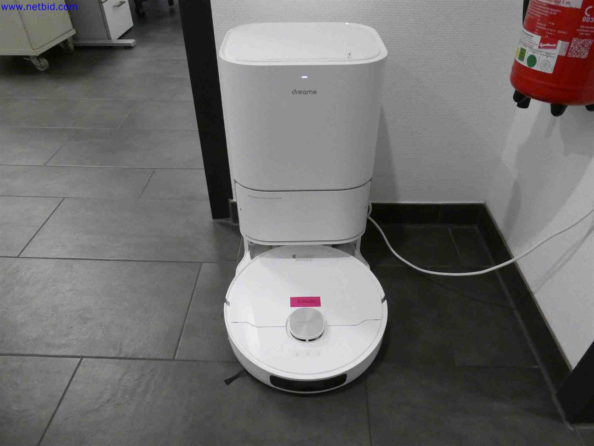 Machines for the production of precise metal components using CNC turning and CNC milling-2