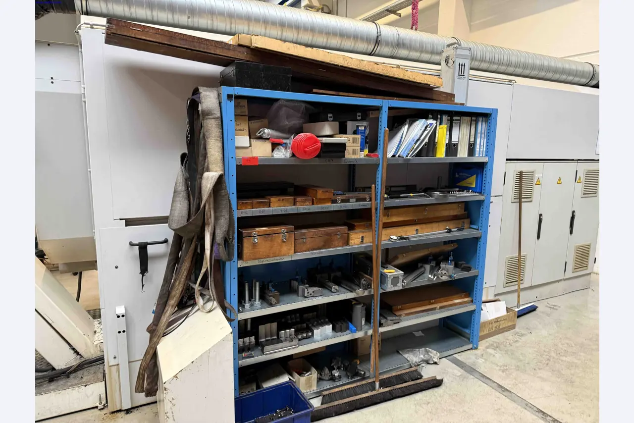 Machines for the production of precise metal components using CNC turning and CNC milling-1