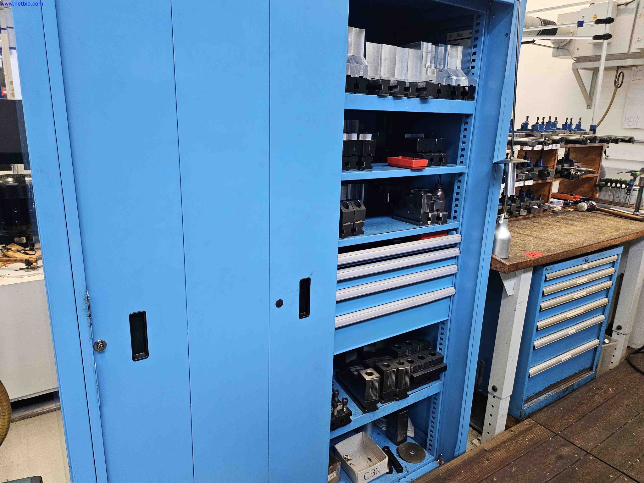 Machines for the production of precise metal components using CNC turning and CNC milling-14