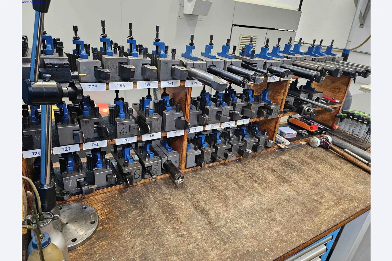 Machines for the production of precise metal components using CNC turning and CNC milling-6