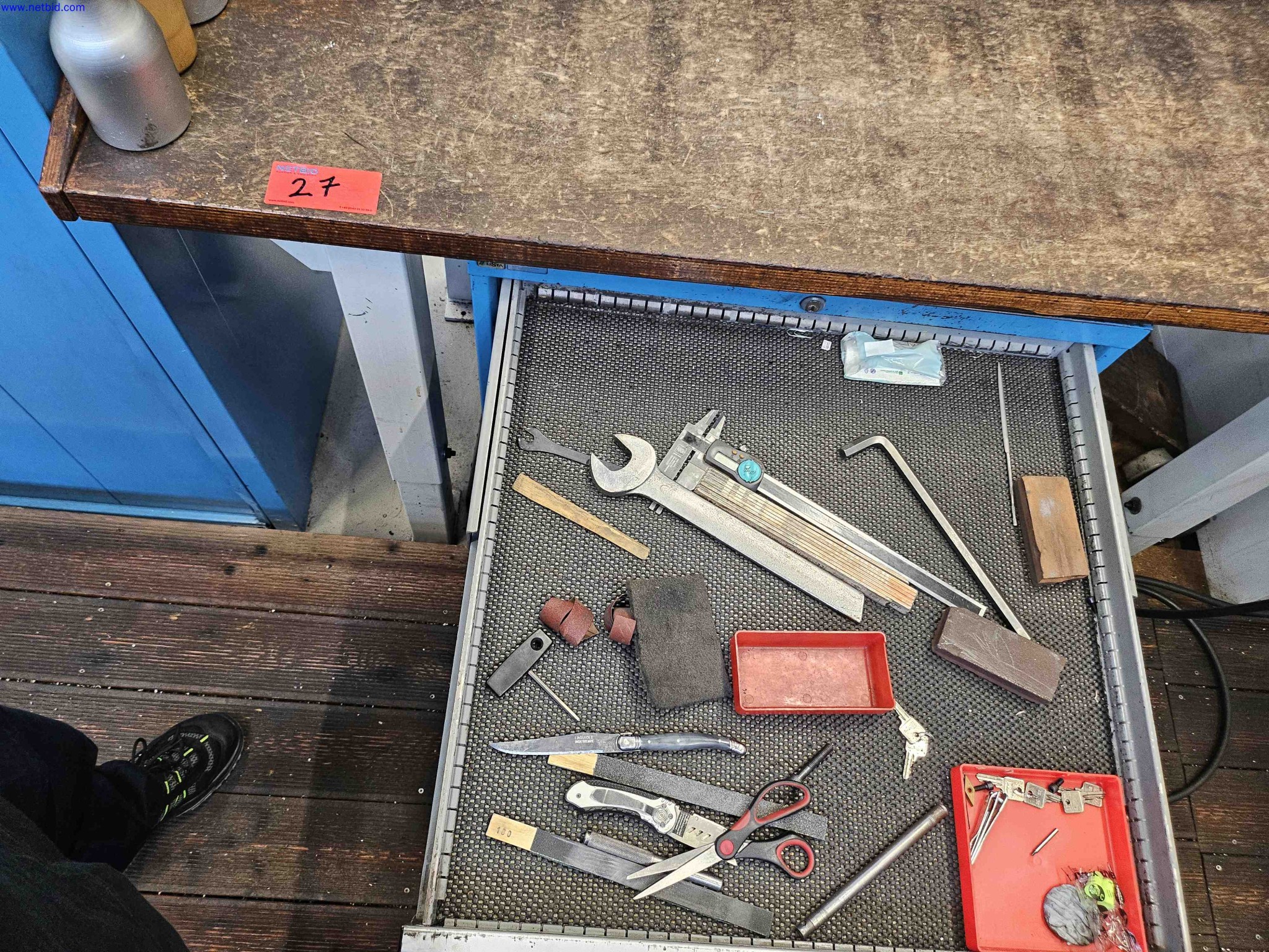 Machines for the production of precise metal components using CNC turning and CNC milling-7