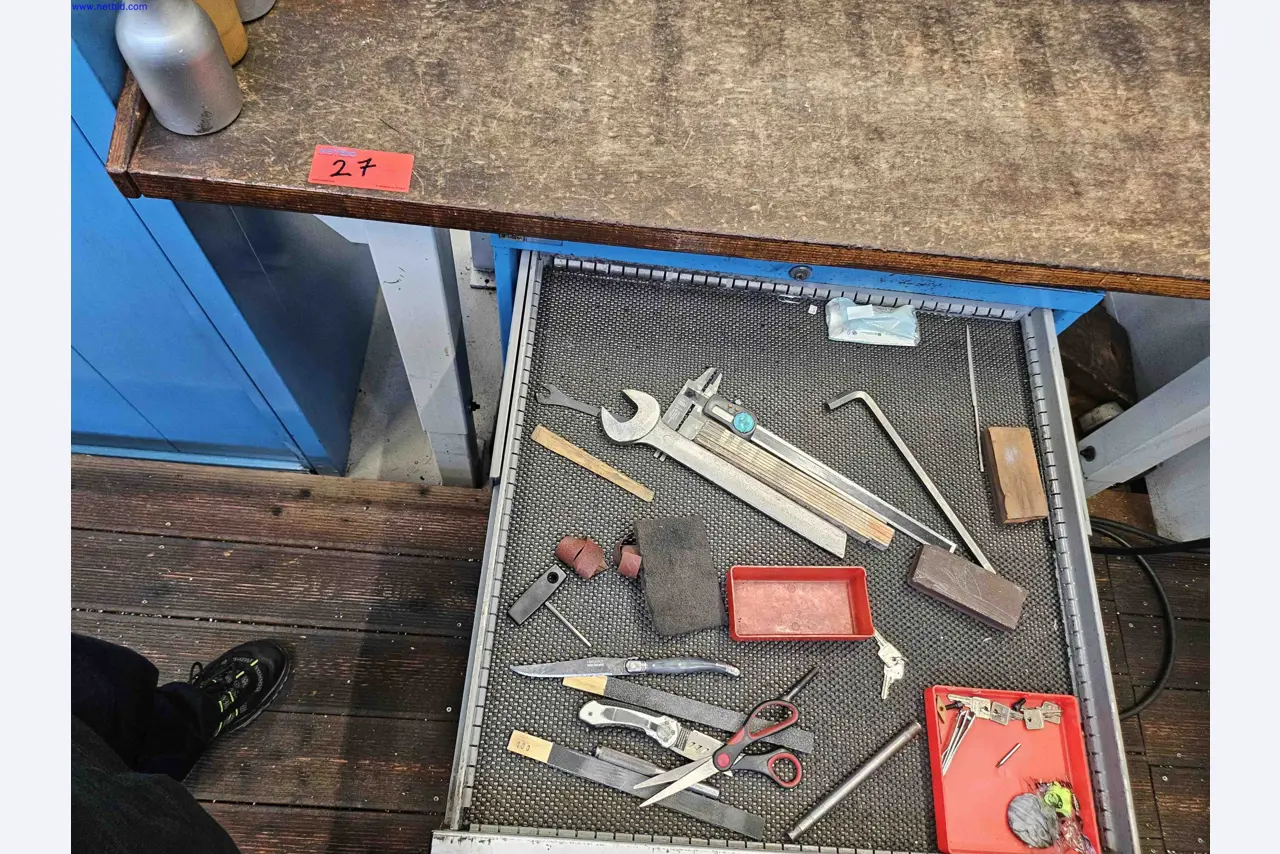 Machines for the production of precise metal components using CNC turning and CNC milling-7