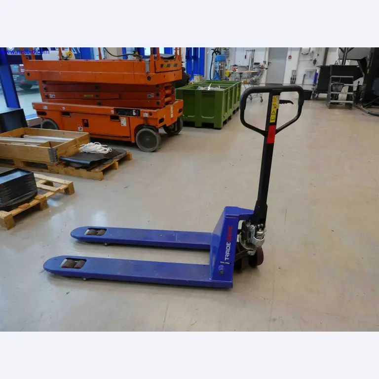 Machines for the production of precise metal components using CNC turning and CNC milling-3