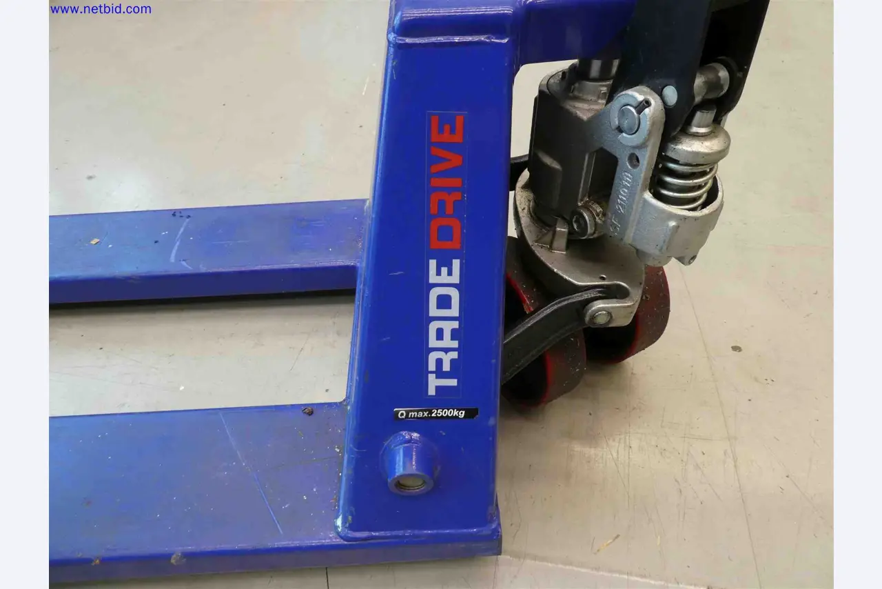 Machines for the production of precise metal components using CNC turning and CNC milling-4