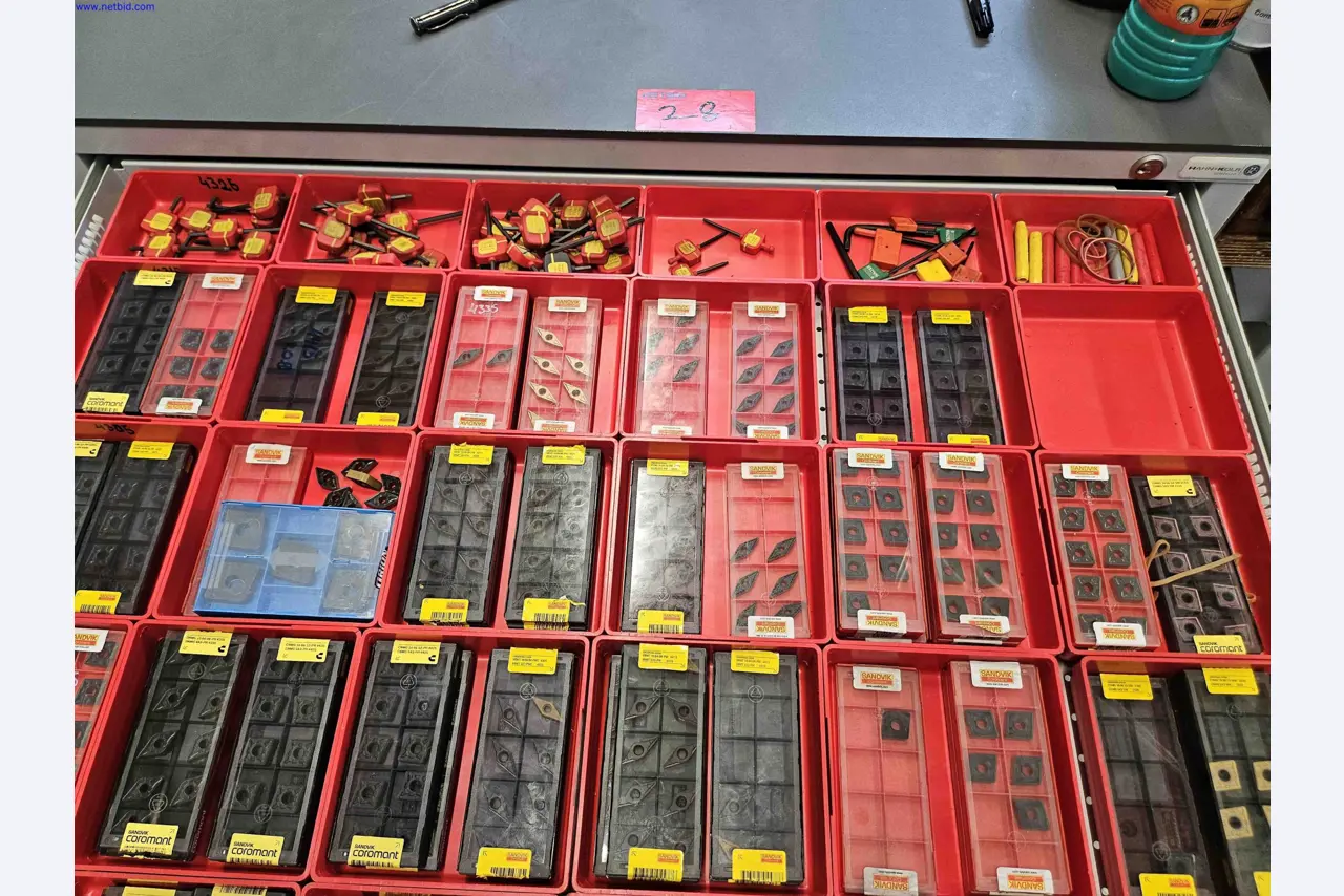 Machines for the production of precise metal components using CNC turning and CNC milling-2