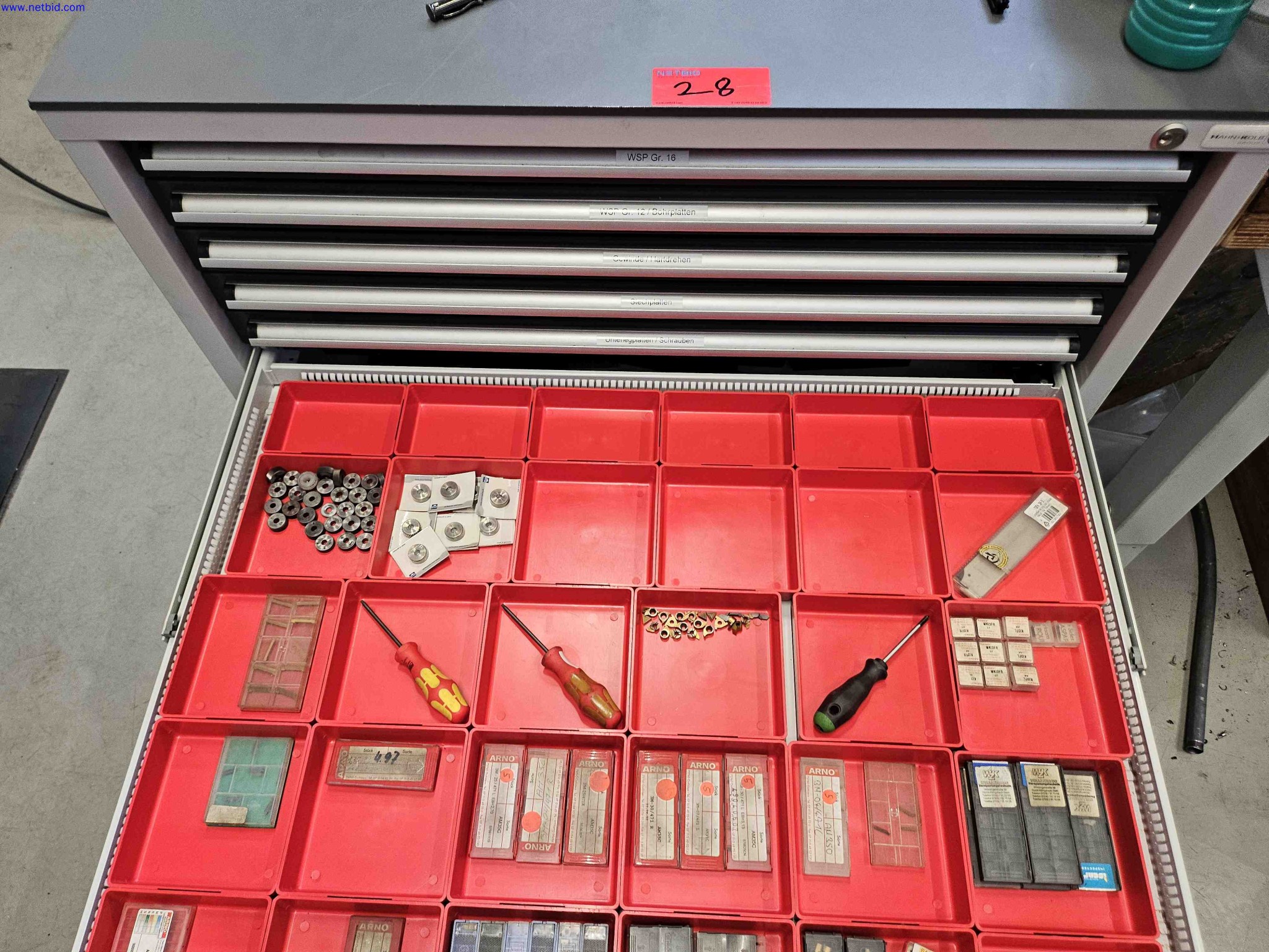 Machines for the production of precise metal components using CNC turning and CNC milling-7