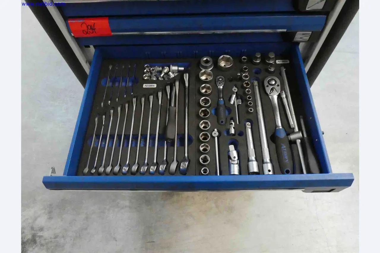 Machines for the production of precise metal components using CNC turning and CNC milling-4