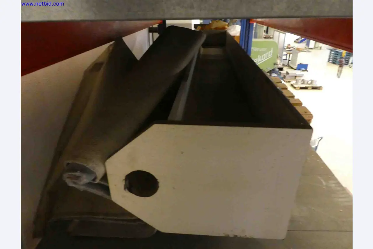 Machines for the production of precise metal components using CNC turning and CNC milling-3