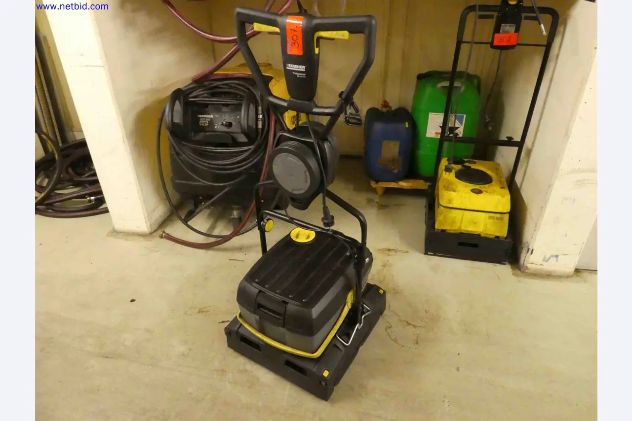 Máquinas para a produção de componentes metálicos de precisão por torneamento e fresagem CNC-1