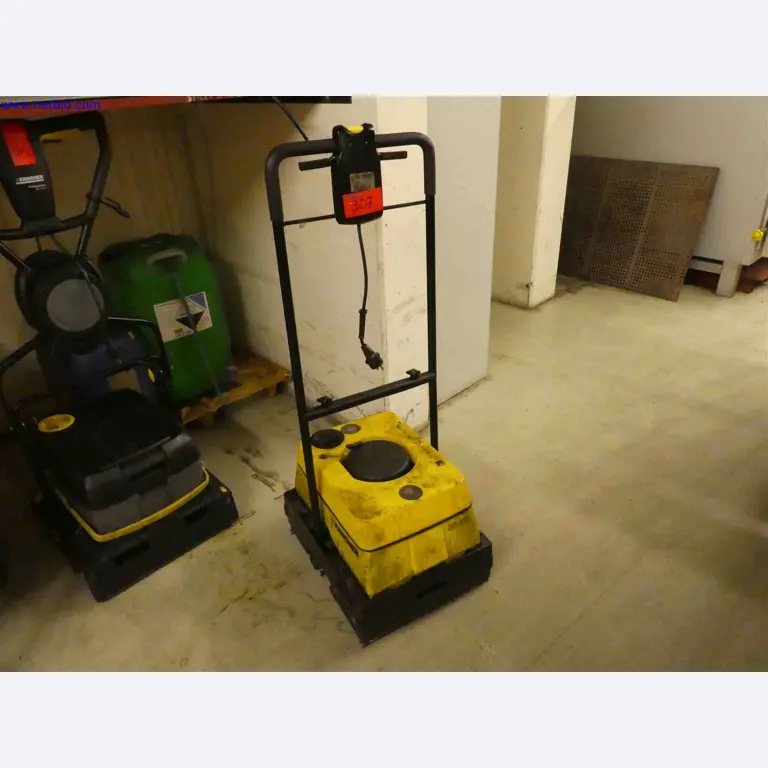 Máquinas para a produção de componentes metálicos de precisão por torneamento e fresagem CNC-3