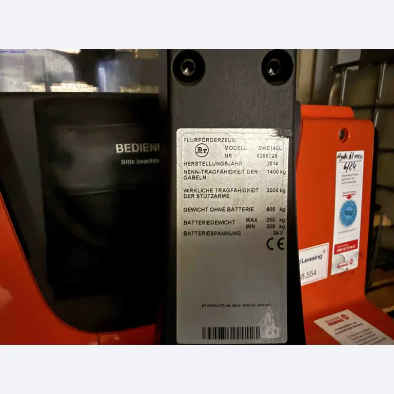 Machines for the production of precise metal components using CNC turning and CNC milling-2