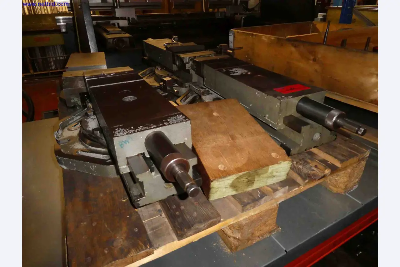 Machines for the production of precise metal components using CNC turning and CNC milling-1