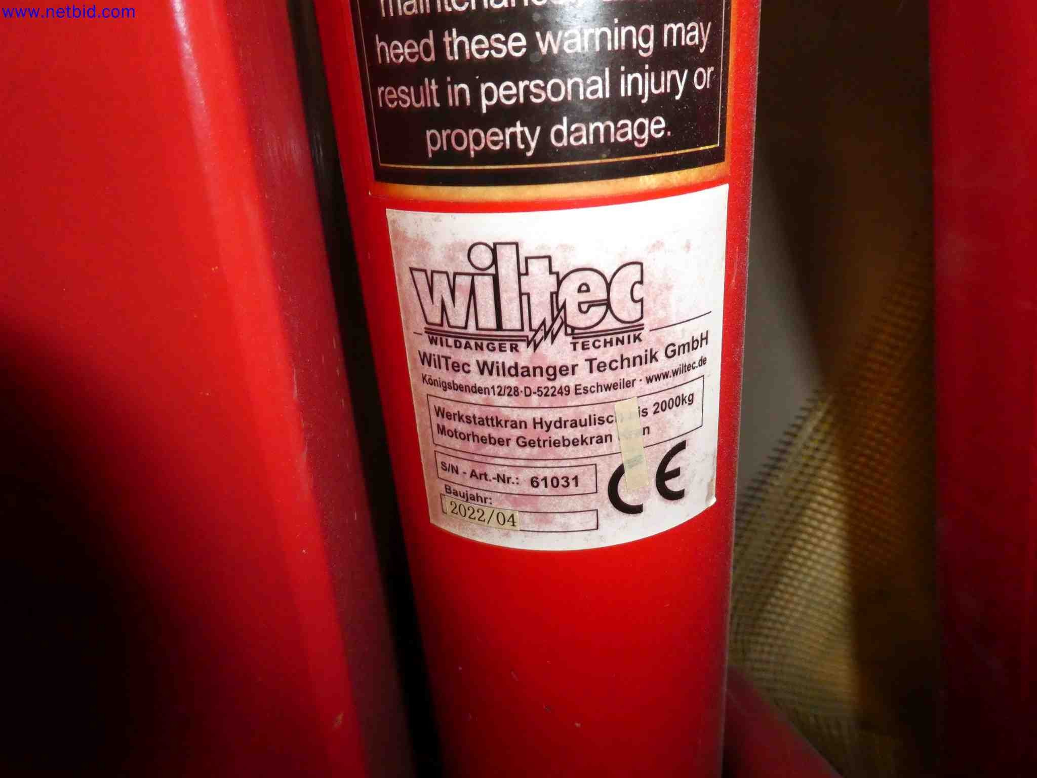 Machines for the production of precise metal components using CNC turning and CNC milling-2