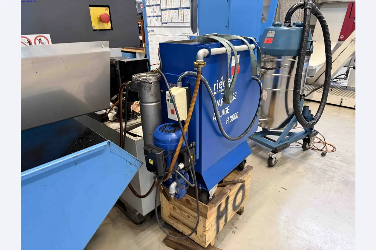 Machines for the production of precise metal components using CNC turning and CNC milling-3