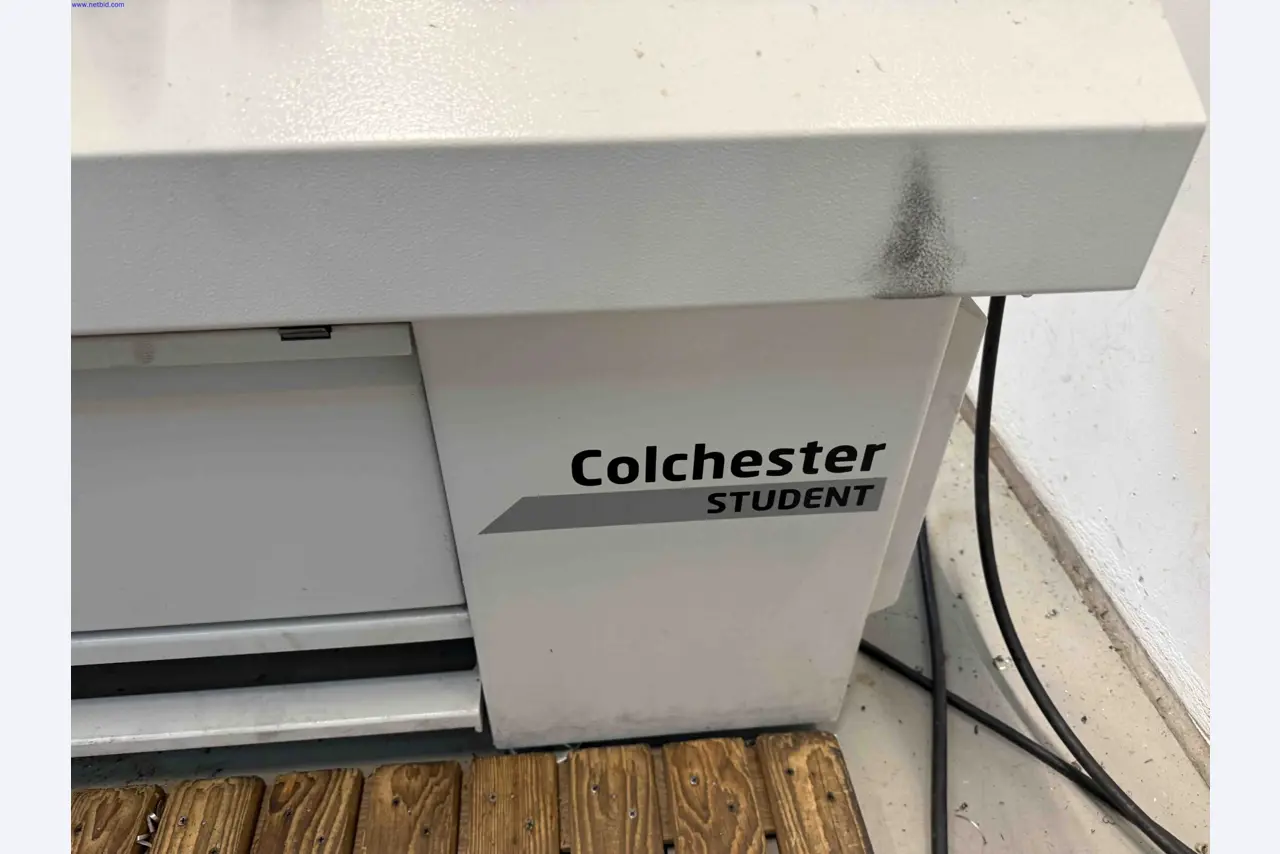 Machines for the production of precise metal components using CNC turning and CNC milling-3