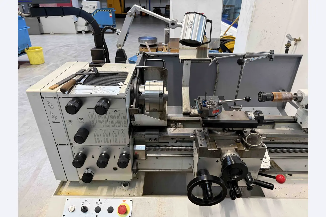 Machines for the production of precise metal components using CNC turning and CNC milling-5