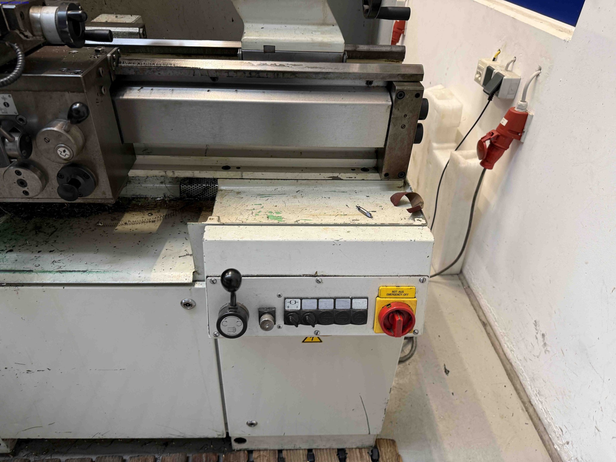 Machines for the production of precise metal components using CNC turning and CNC milling-6