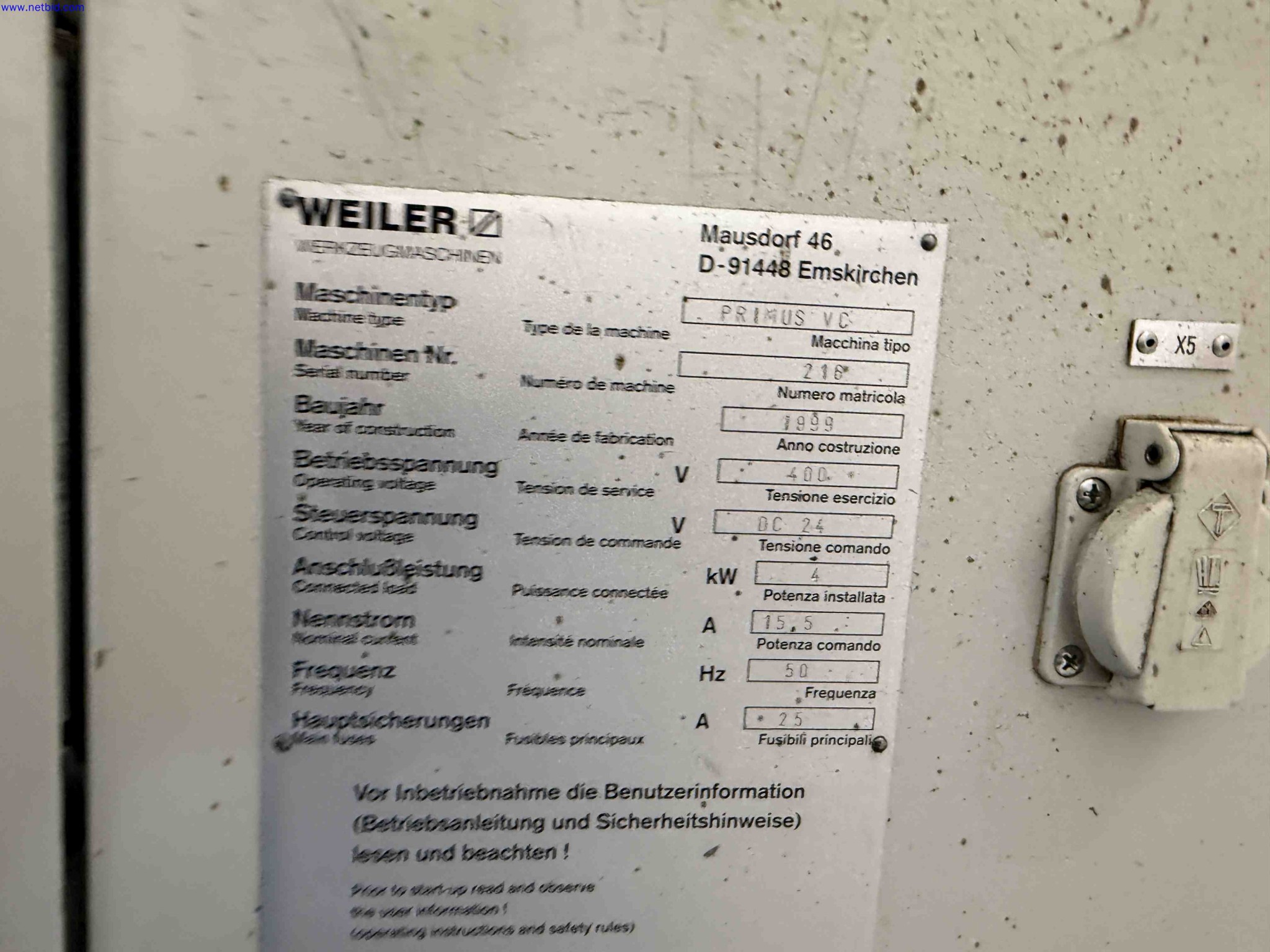 Machines for the production of precise metal components using CNC turning and CNC milling-7
