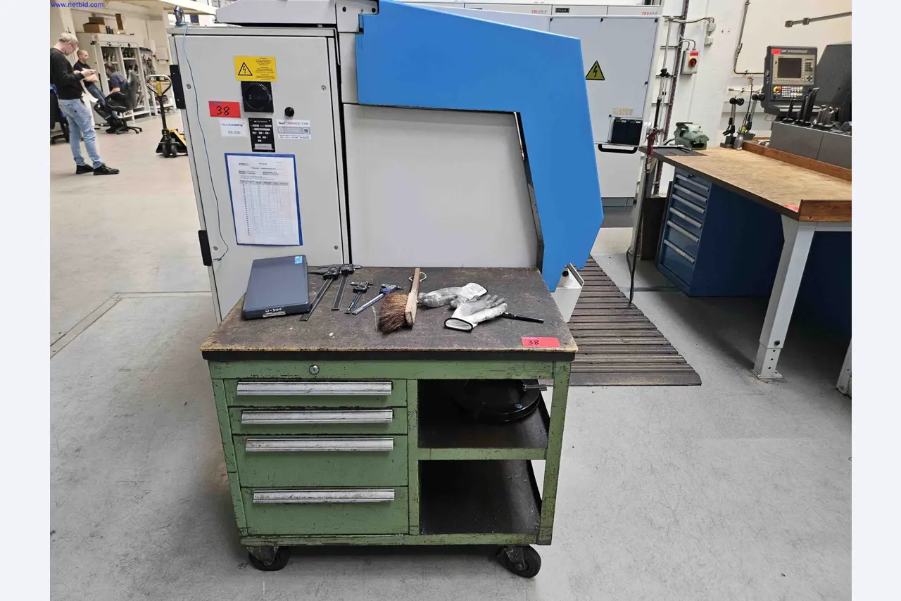 Machines for the production of precise metal components using CNC turning and CNC milling-11