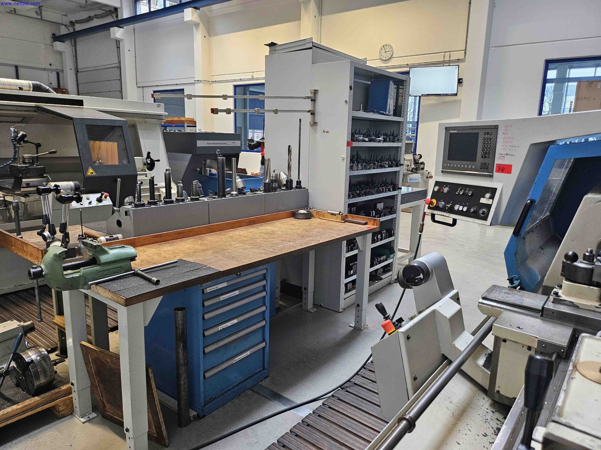 Machines for the production of precise metal components using CNC turning and CNC milling-5