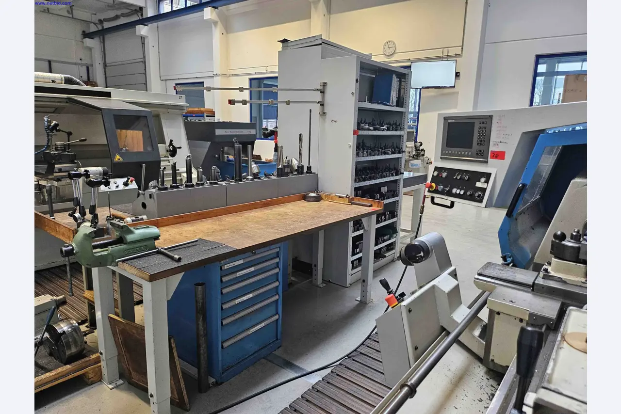 Machines for the production of precise metal components using CNC turning and CNC milling-5