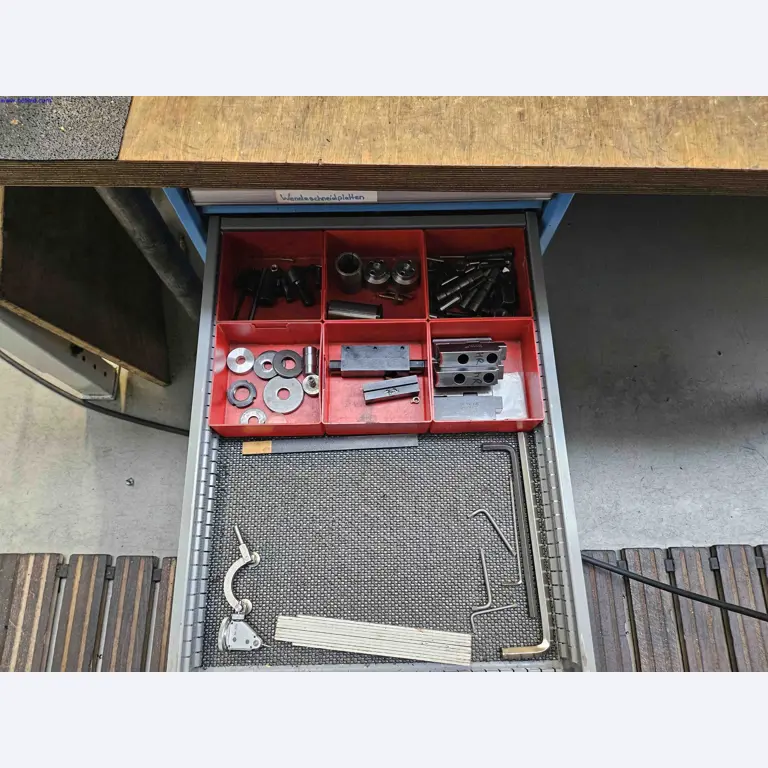 Machines for the production of precise metal components using CNC turning and CNC milling-8