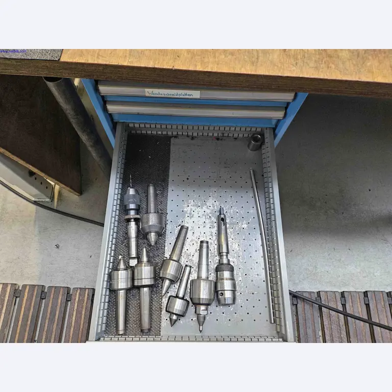 Machines for the production of precise metal components using CNC turning and CNC milling-9