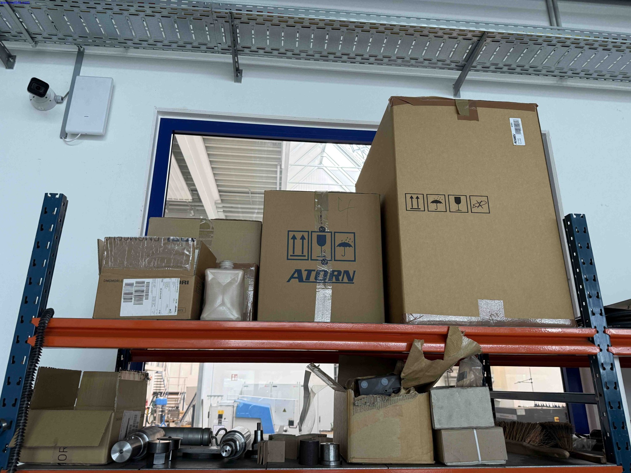 Machines for the production of precise metal components using CNC turning and CNC milling-2