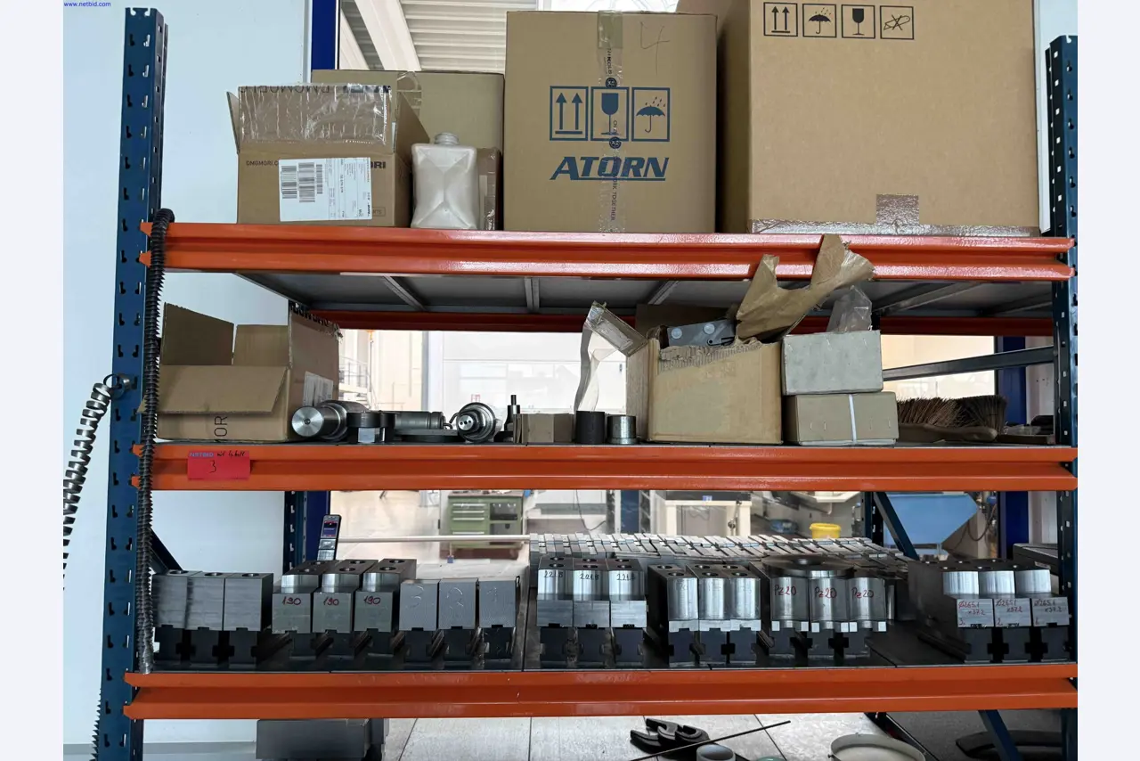 Machines for the production of precise metal components using CNC turning and CNC milling-3