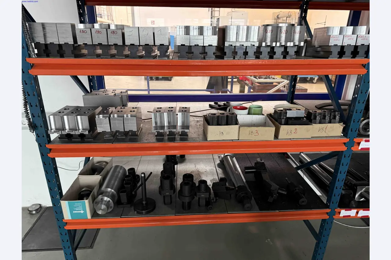 Machines for the production of precise metal components using CNC turning and CNC milling-4