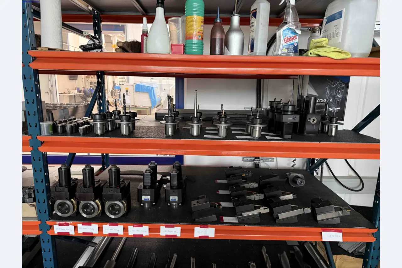 Machines for the production of precise metal components using CNC turning and CNC milling-6